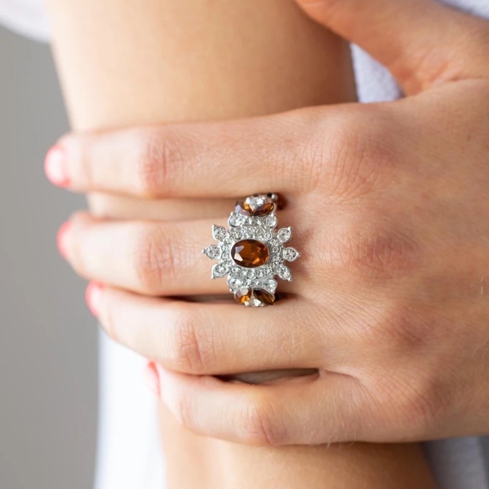 ❤️The Princess and the FROND Ring